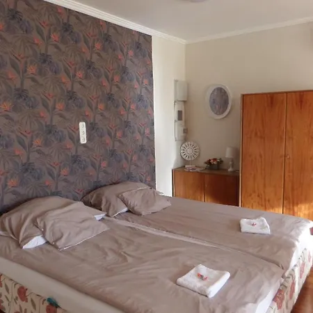 Karneol Apartmanhaz Cserkeszolo Exterior photo