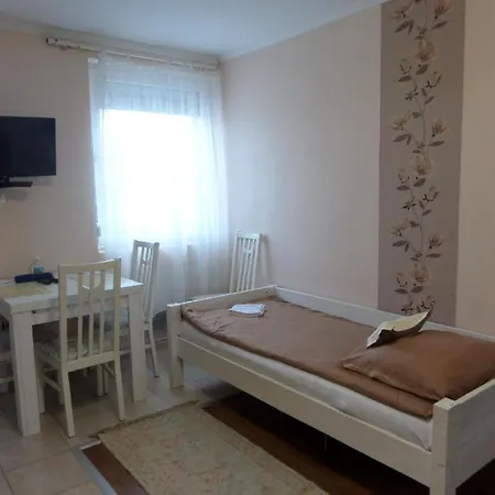 Karneol Apartmanhaz Cserkeszolo Exterior photo