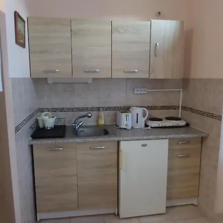 Karneol Apartmanhaz Cserkeszolo Exterior photo