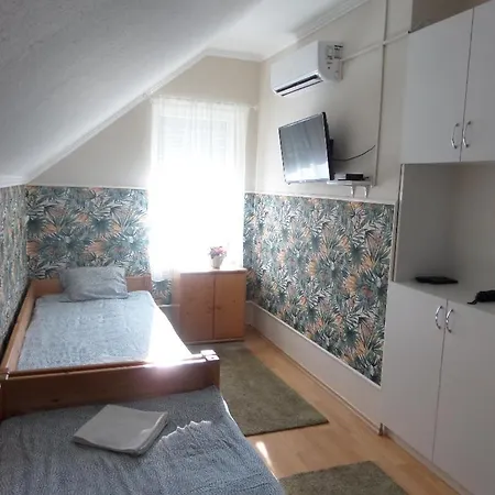 Karneol Apartmanhaz Cserkeszolo Exterior photo