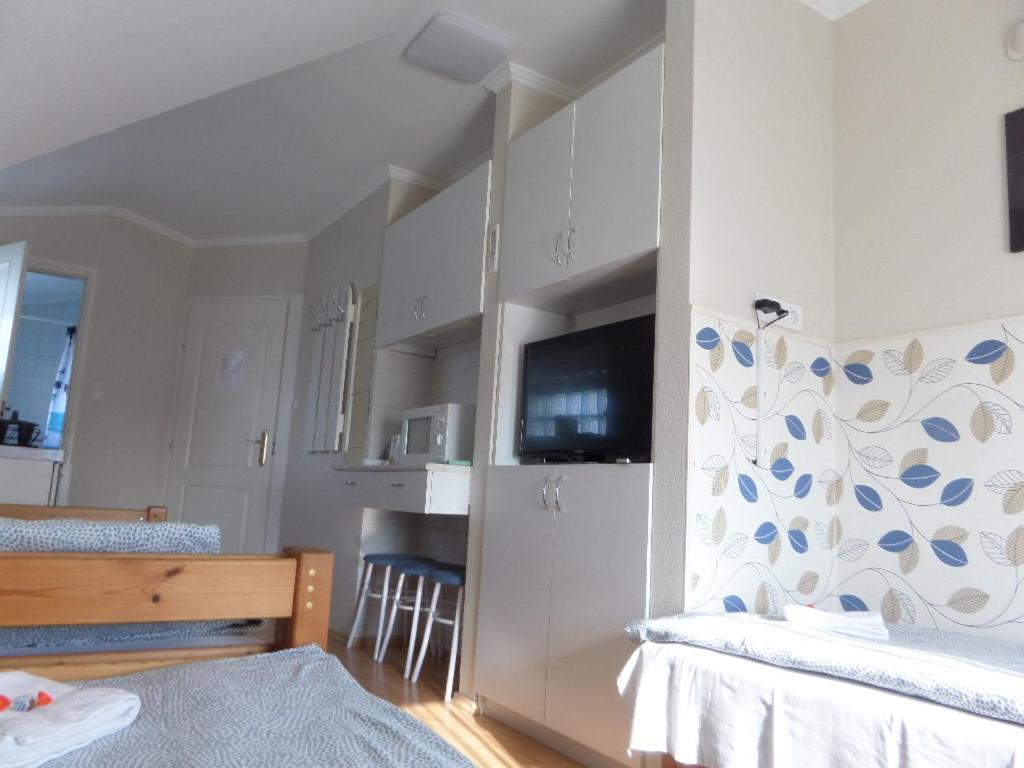 Karneol Apartmanhaz Cserkeszolo